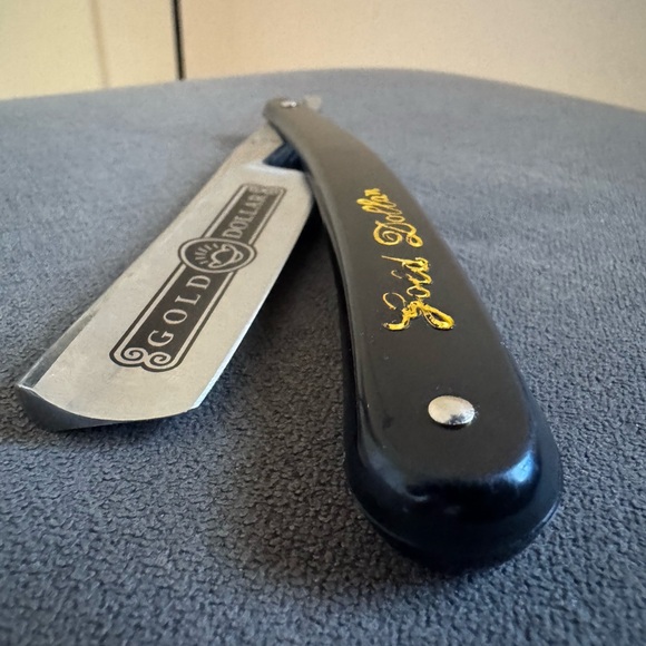 Black Straight Razor - Picture 2 of 7